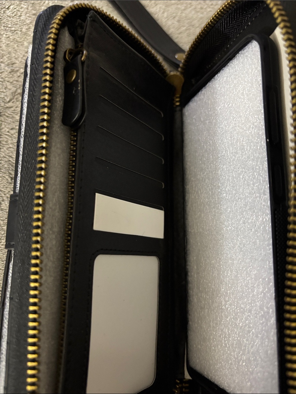 Wallet - Picture 3 of 5
